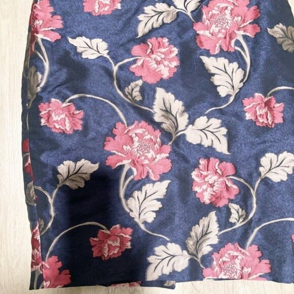Ann Taylor Women’s Floral Jacquard Petite Pencil Skirt - Size 2P - Picture 4 of 14